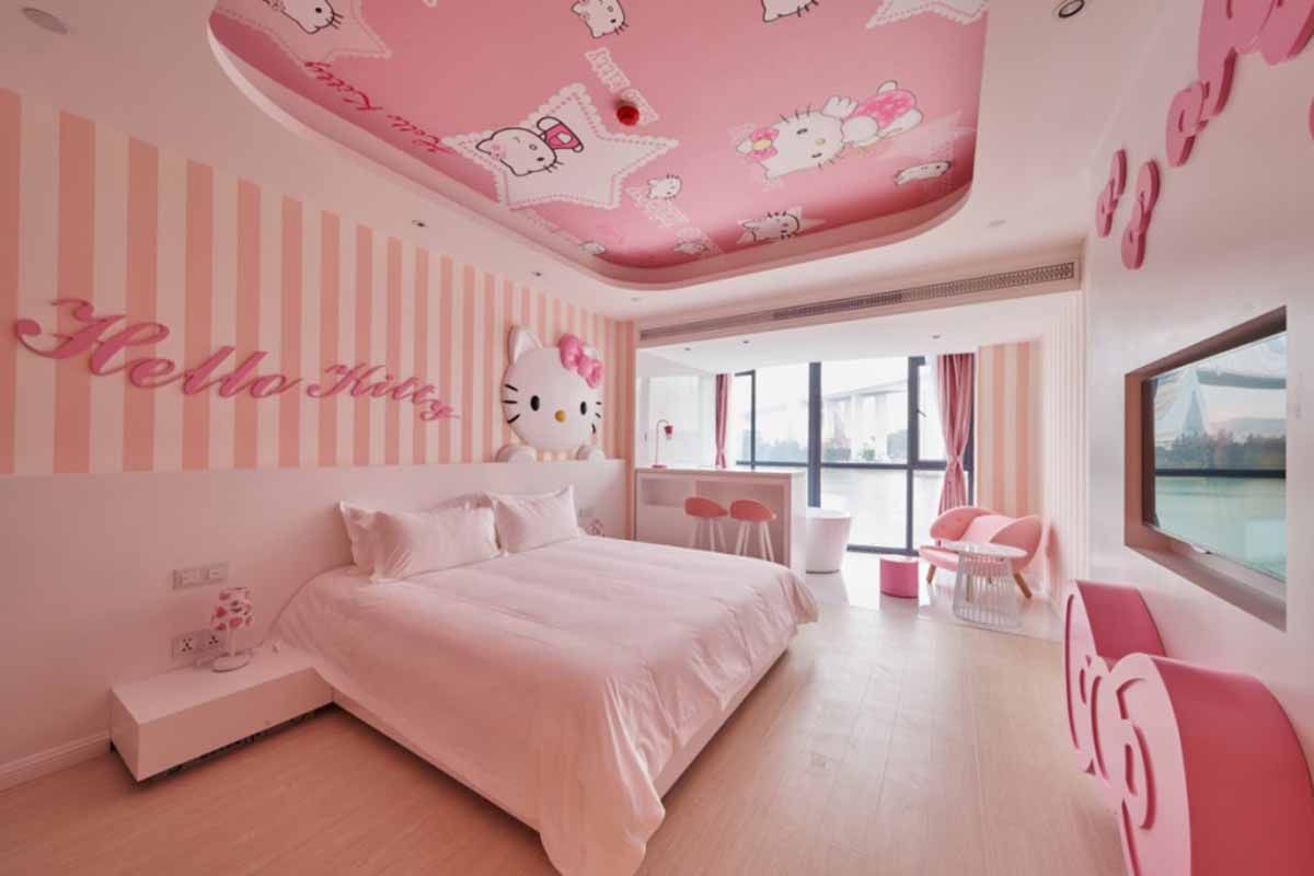 Phòng ngủ Hello Kitty